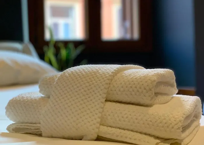 San Lorenzo Elegance - Just Steps From The Colosseum *
